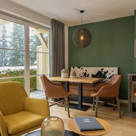 Beautiful In With Hot Tub Holiday home