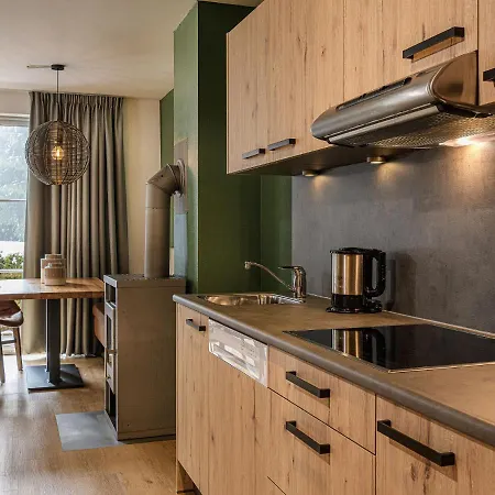 Beautiful In With Hot Tub Holiday home